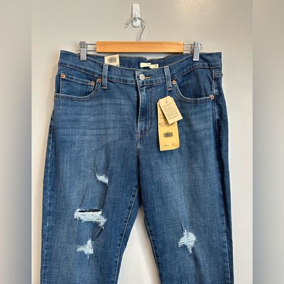 NWT Levi's Mid Rise Boyfriend Ripped Jeans - Picture 3 of 11